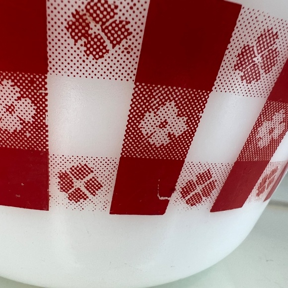 Federal Glass Red Plaid Mixing Bowl Checker Gingham 8in Milk Glass Farmhouse - Picture 14 of 16